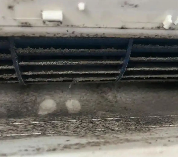 南宫空调吹的风有股烧焦味是怎么回事